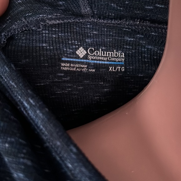Columbia Hoodie - Picture 5 of 5